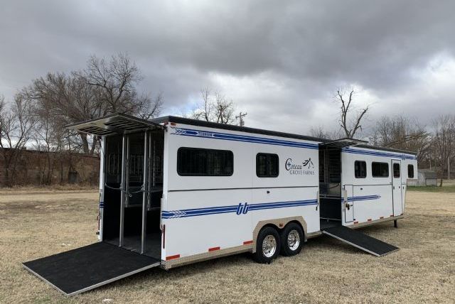 horse trailers custom made